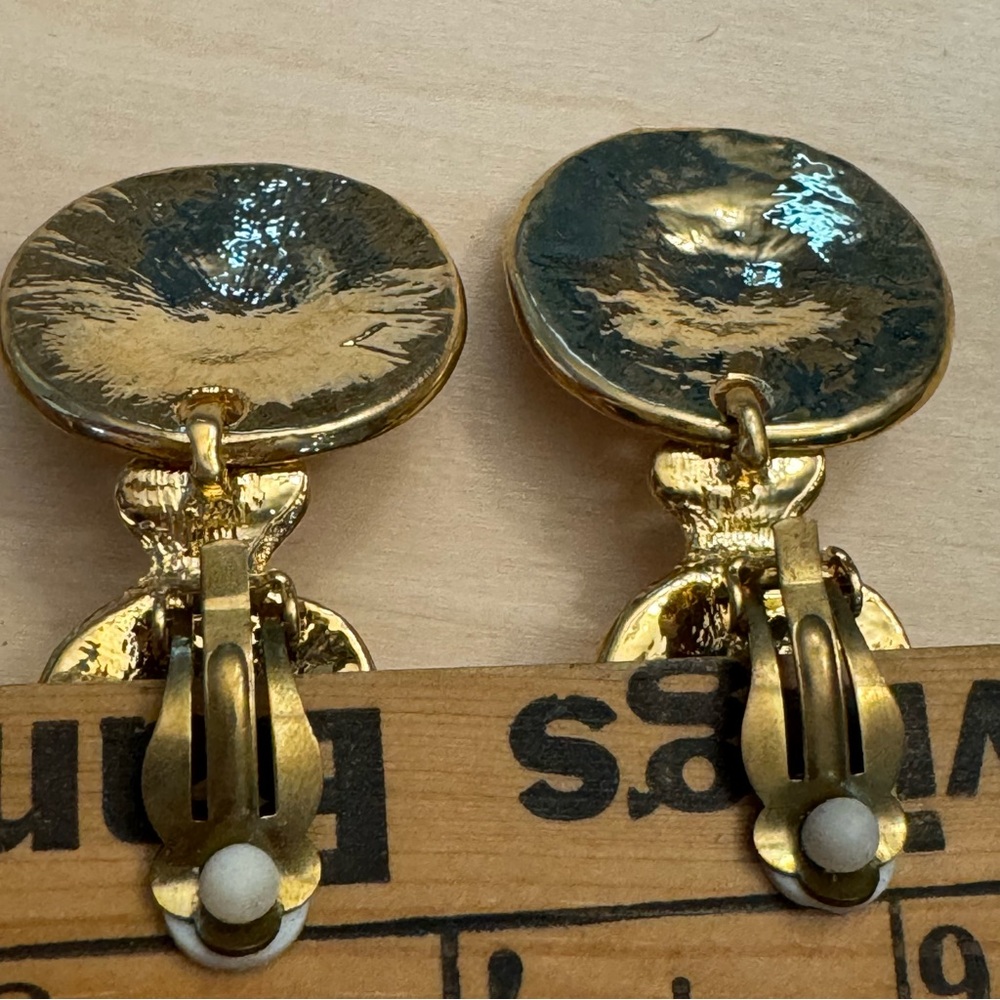 Retro Statement Chunky Clip On Earrings Gold Tone - Picture 4 of 5